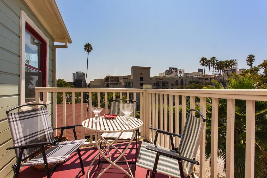 Hollywood Hills Suites 로스앤젤레스 외부 사진